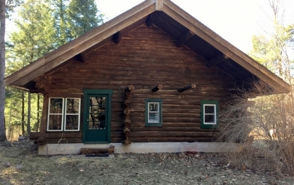 Wisconsin Log Cabin For Sale On 13 Acres On The Peshtigo River